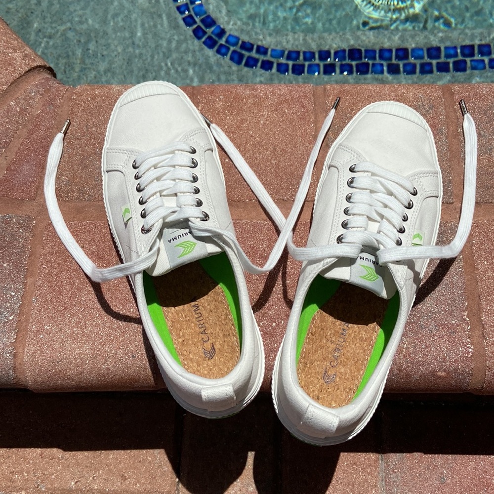 NWOT Off-White Low Canvas Sneakers Women’s Size 9.5 More white than cream